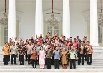 Besok, Jokowi Umumkan Nama Menteri
