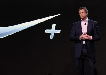 Bos Nike Mark Parker Mengundurkan Diri