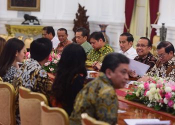 Tingkatkan Ekspor Tekstil, Jokowi Siapkan ‘Apparel Park’