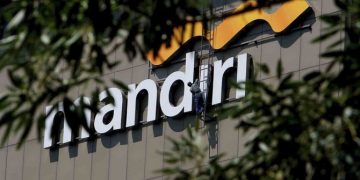 Kartika Wirjoatmodjo Jadi Komut Mandiri, Chatib Basri Wakomut