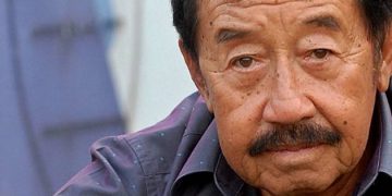 Bob Hasan, Anak Angkat Gatot Soebroto & Bapak Atletik Indonesia