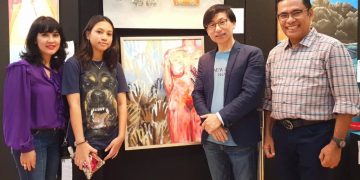 Putri Mantan Menteri Pamerkan Lukisan Bertema Pelecehan