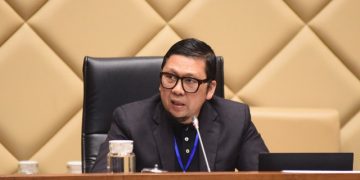 Absen Rapat, Komisi II Lapor Menkumham ke Presiden