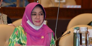 Bisa Kuras APBN, Pemerintah Diminta Hati-hati Soal ‘Kalung Anti Corona’