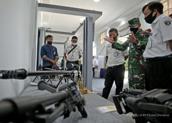 TNI AU Tinjau Kesiapan Produk Peledak Hingga Senjata Pindad