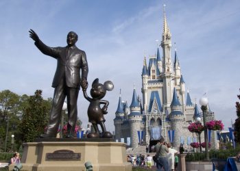 28 Ribu Karyawan Disney Kena PHK