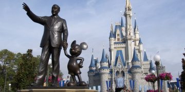 28 Ribu Karyawan Disney Kena PHK