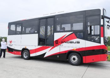 PT INKA Uji Prototipe Bus Listrik