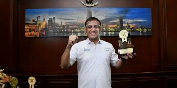 Rahmad Pribadi Dinobatkan ‘The Most Commited GRC Leader’