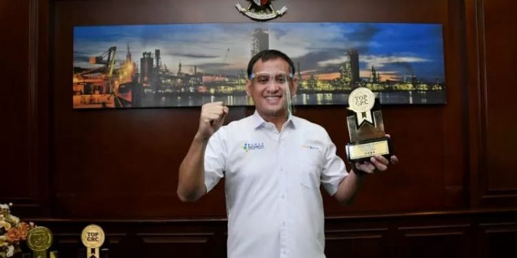 Rahmad Pribadi Dinobatkan ‘The Most Commited GRC Leader’