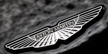 Mercedes-Benz Bakal Kuasai 20% Saham Aston Martin