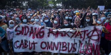 Pemerintah Tak Hapus Cuti Hamil dan Haid di UU Cipta Kerja