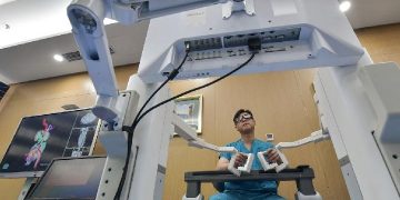 Robot di China Operasi Kandung Kemih