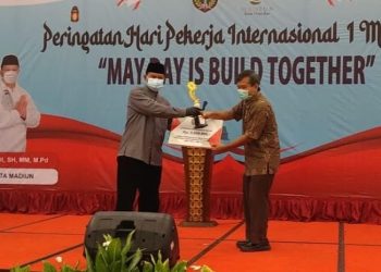 PT INKA Raih Juara I Lomba Perusahaan Aman & Sehat