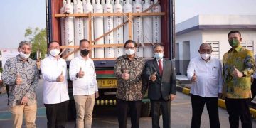 RI Bantu 3 Ribu Tabung Oksigen ke India