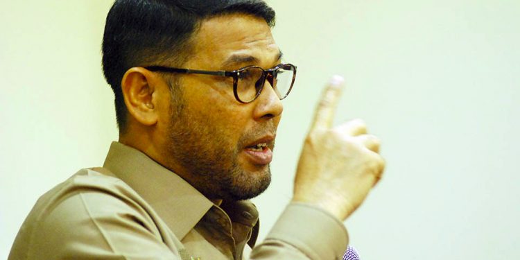 Nasir Djamil: Kafe Harus Taat Aturan & Tutup Jam 11 Malam