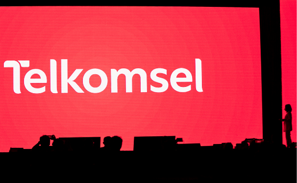 simPATI, Kartu AS dan Loop Jadi Telkomsel Prabayar