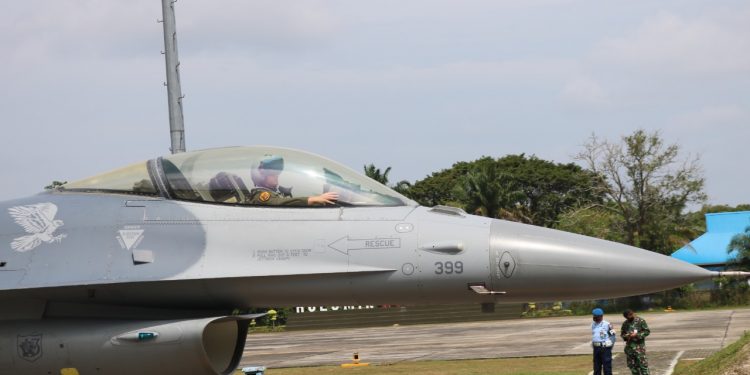 6 Jet Tempur F-16 Milik AS Latihan Bersama TNI AU