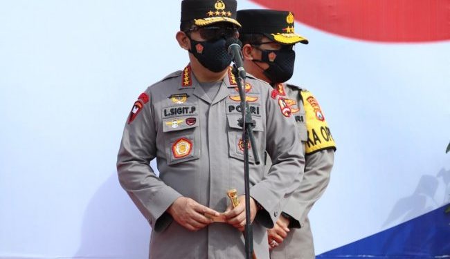 Kapolri Instruksikan Jajaran Bantu Percepatan Penyaluran Bansos