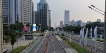 Luhut: PPKM Diperpanjang Jika Kasus Covid Belum Turun