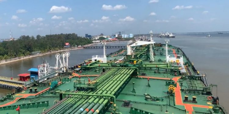 Perdana, Pertamina Kapalkan 350 Ribu Barel Minyak dari Blok Rokan