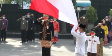 Gubernur Jateng Pugar Makam Pejuang Perempuan Aceh