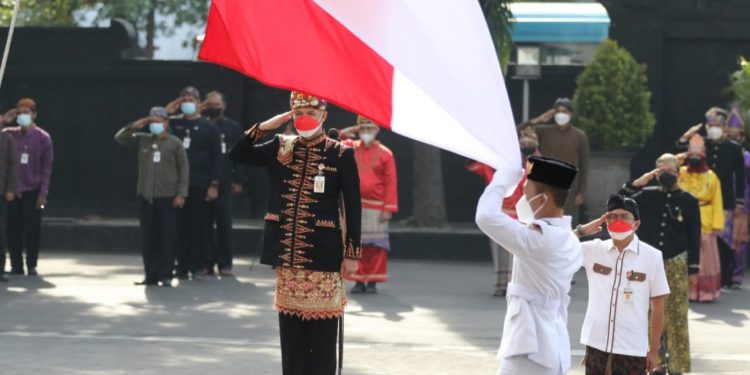 Gubernur Jateng Pugar Makam Pejuang Perempuan Aceh