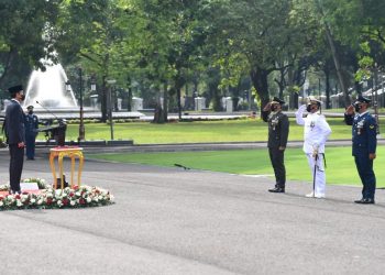 HUT ke-76 TNI, 3 Prajurit Dianugerahi Tanda Kehormatan Presiden