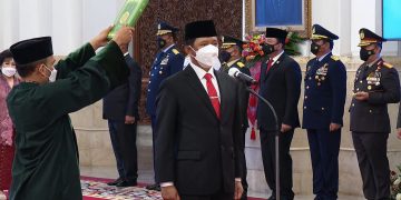 Jokowi Lantik Lulusan Terbaik Sesko TNI Jabat Kepala BNPB