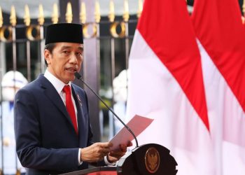 Presiden Jokowi Pimpin Hari Pahlawan di TMP Kalibata