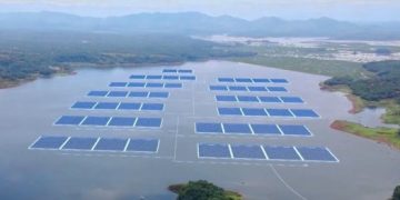 Erick Minta PLTS Terapung Cirata Ditiru di Seluruh Sungai Indonesia