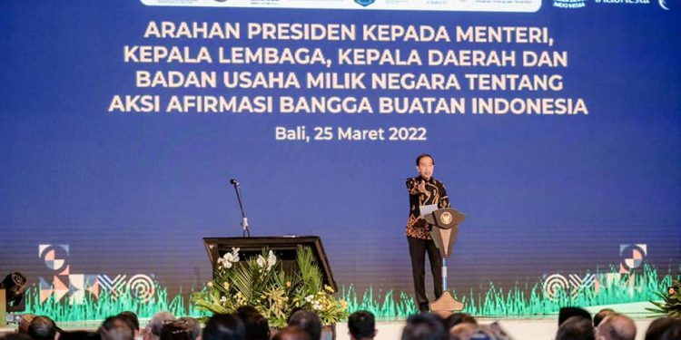 Jokowi: Uang Rakyat Jangan Dibelikan Produk Impor