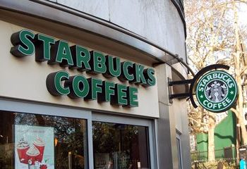 Starbucks Dituduh Lakukan 200 Pelanggaran UU