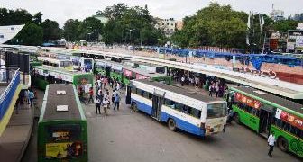 Pengusaha:  Tarif Bus Naik 40%, Masih Wajar