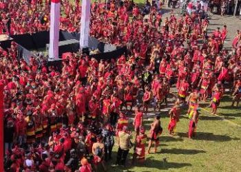 20 Ribu Pasukan Merah Dayak Sambut  Jokowi
