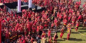 20 Ribu Pasukan Merah Dayak Sambut  Jokowi