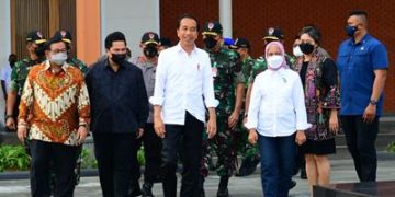 Jokowi Hadiri Acara 1 Abad NU Bareng Erick Thohir