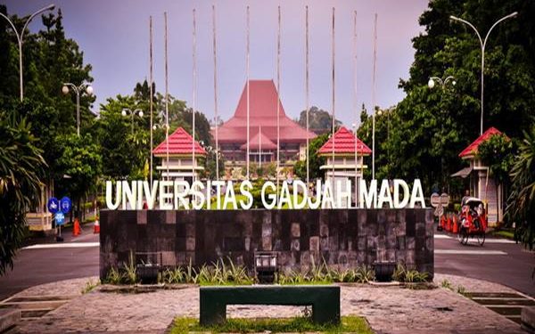 Anak Korban Tsunami Aceh Kuliah Gratis di UGM Tanpa Tes