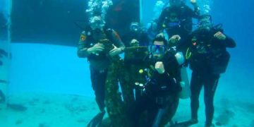 Kibarkan Merah Putih di Bawah Laut Promosi Wisata Sabang