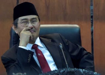 Eks Ketua Hakim MK:  Negara Kita Republik, Tapi Kelakuan Kerajaan