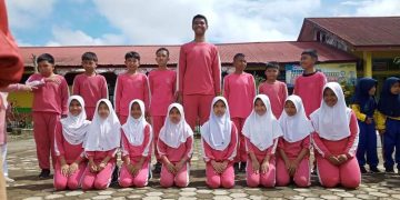 Bocah SD Setinggi 2 Meter Jadi Atlet Basket
