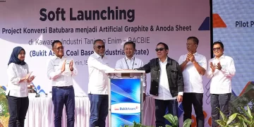 Pertama di Dunia, PTBA dan BRIN Ubah Batu Bara Jadi Bahan Baku Baterai Li-ion