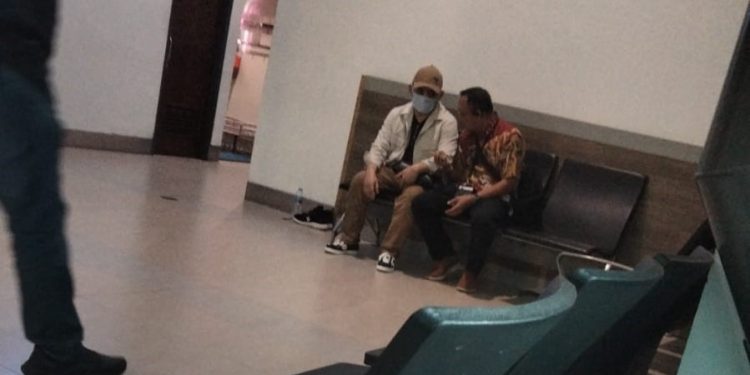 Mantan Bupati UI Diamankan Dibandara Terkait Kasus ini