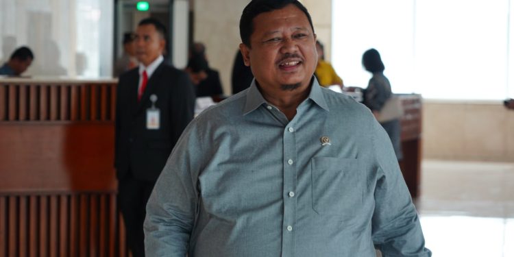 Anggota Komisi V Sebut Bongkar Muat di Makassar New Port Lebih Banyak Impor, Bikin Rupiah Tergerus