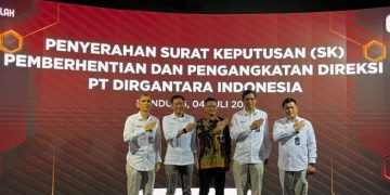 Erick Thohir Rombak Direksi Dirgantara Indonesia