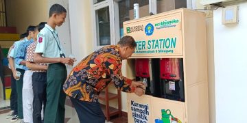 Sekolah Muhammadiyah Luncurkan Water Station Kurangi Sampah Plastik