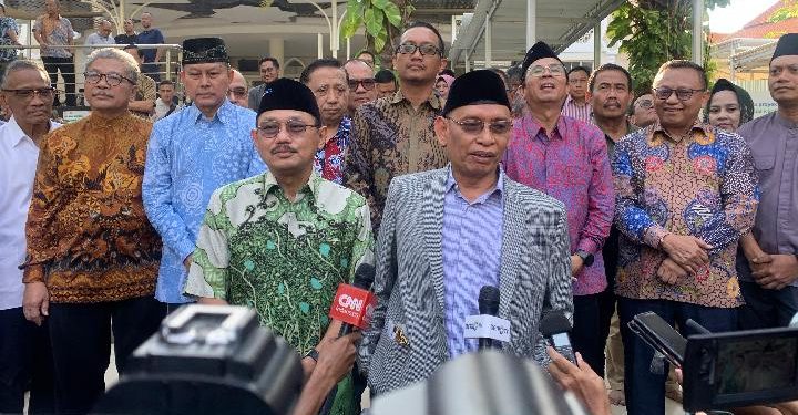 Usai Dicopot dari Dekan FK, Rektor Unair Kembali  Angkat Prof Bus