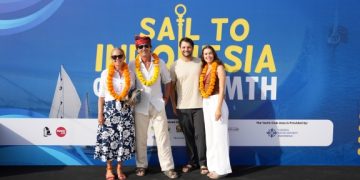 Yacht Mancanegara Sandar di BMTH Pelindo