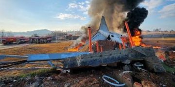 Mendarat Tanpa Roda, Pesawat Jeju Air Tabrak Pembatas dan Meledak