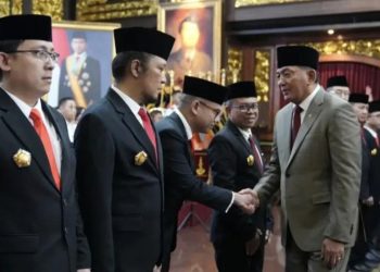 Kemenhan Lantik 12 Tenaga Ahli Dewan Pertahanan Nasional, Ada Anak Cak Nun hingga Putra Hotman Paris